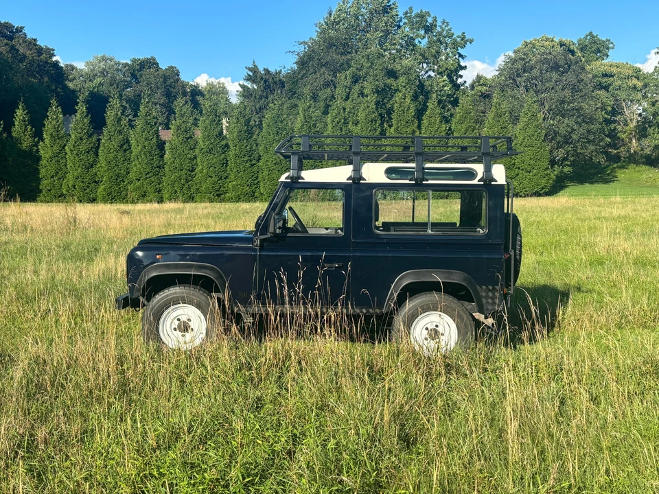 1997 Land Rover Defender 90 - Image 10 of 31