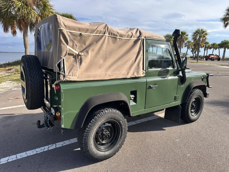 1997 Land Rover Defender 90 - Image 3 of 31