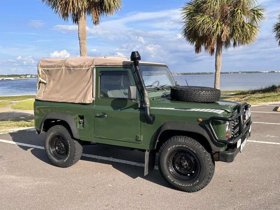 1997 Land Rover Defender 90 - Image 2 of 31