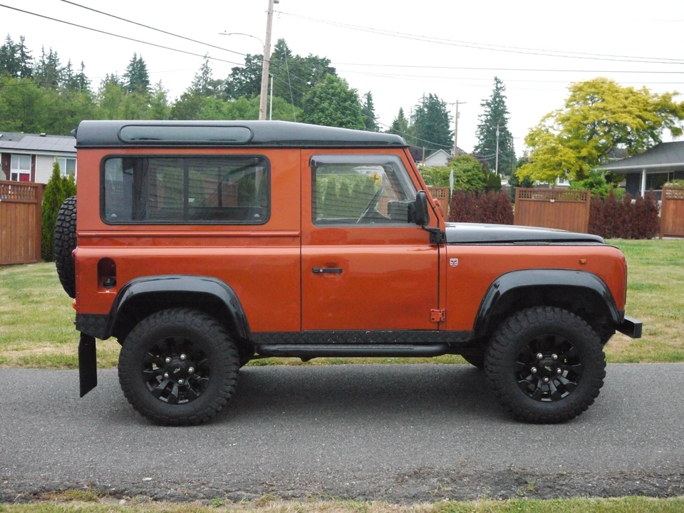 1997 Land Rover Defender 90 - Image 10 of 31