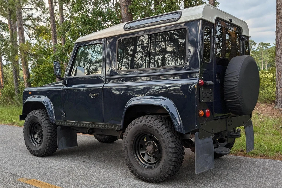 1997 Land Rover Defender 90 - Image 4 of 31