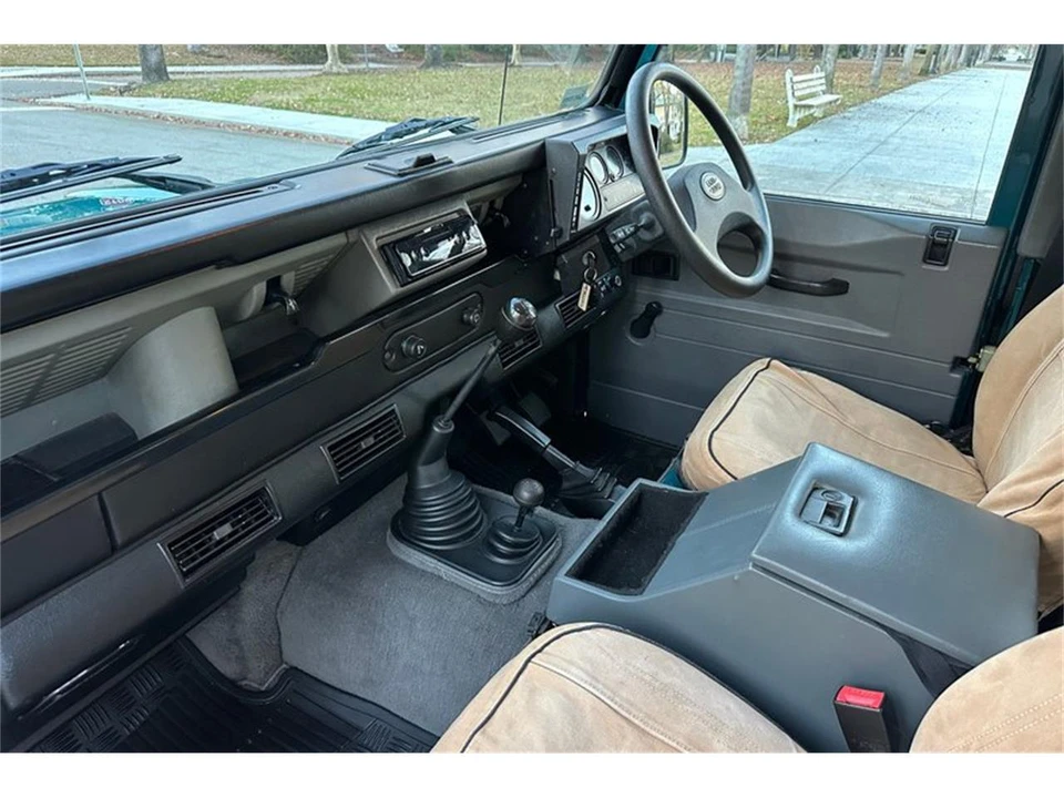 1997 Land Rover Defender 90 - Image 29 of 31