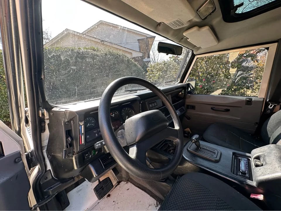 1997 Land Rover Defender 90 - Image 6 of 20
