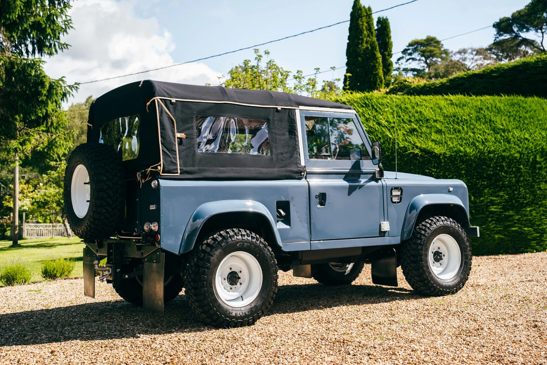 1997 Land Rover Defender 90 - Image 8 of 31