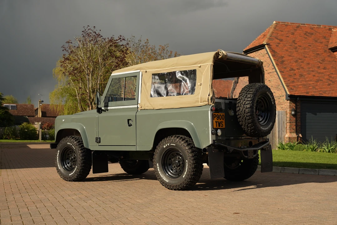 1997 Land Rover Defender 90 - Image 17 of 31