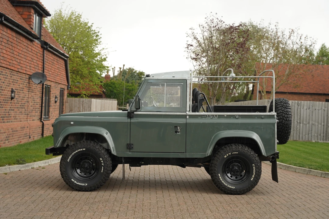 1997 Land Rover Defender 90 - Image 18 of 31