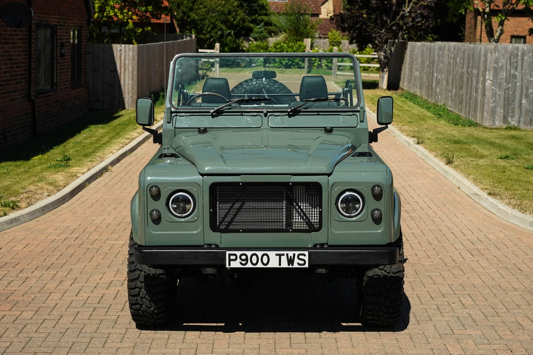 1997 Land Rover Defender 90 - Image 10 of 31