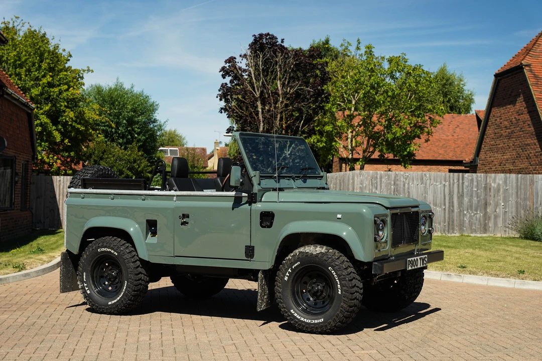 1997 Land Rover Defender 90 - Image 8 of 31