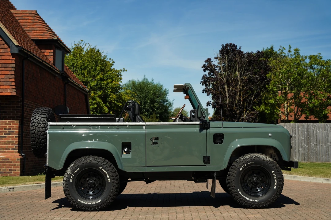 1997 Land Rover Defender 90 - Image 7 of 31