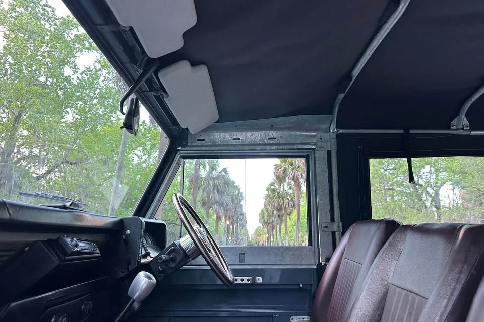 1997 Land Rover Defender 90 - Image 17 of 20
