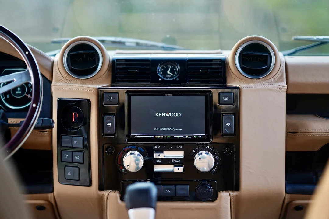 1997 Land Rover Defender 90 - Image 9 of 31