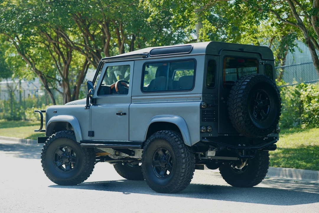 1997 Land Rover Defender 90 - Image 14 of 31