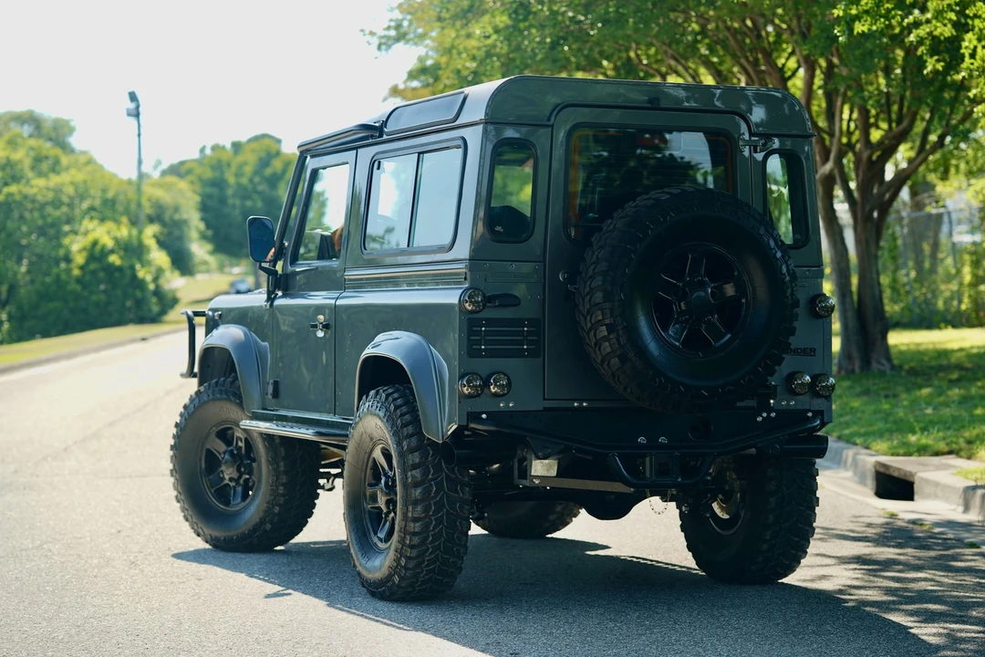 1997 Land Rover Defender 90 - Image 3 of 31