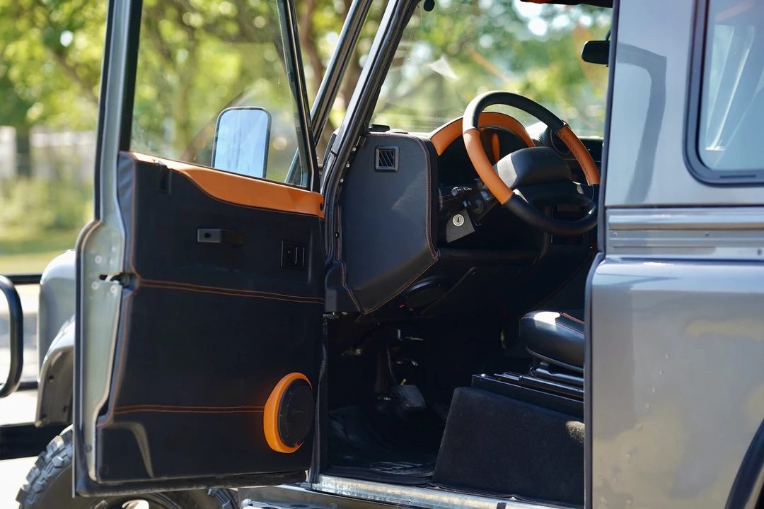 1997 Land Rover Defender 90 - Image 8 of 31