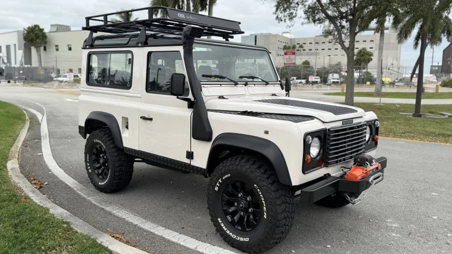 1997 Land Rover Defender 90 - Image 6 of 31