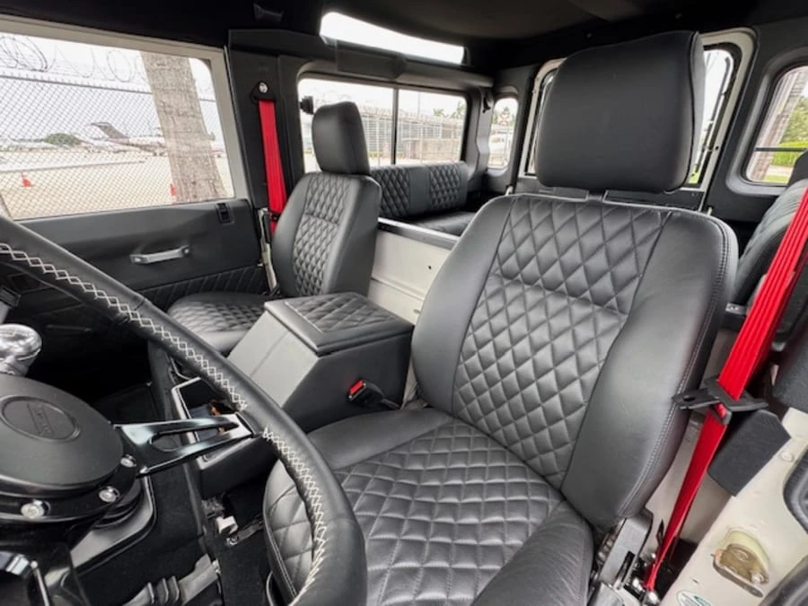 1997 Land Rover Defender 90 - Image 31 of 31