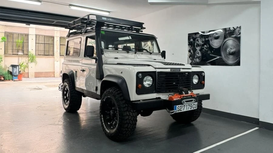 1997 Land Rover Defender 90 - Image 8 of 31