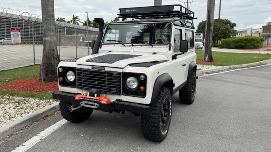 1997 Land Rover Defender 90 - Image 17 of 31