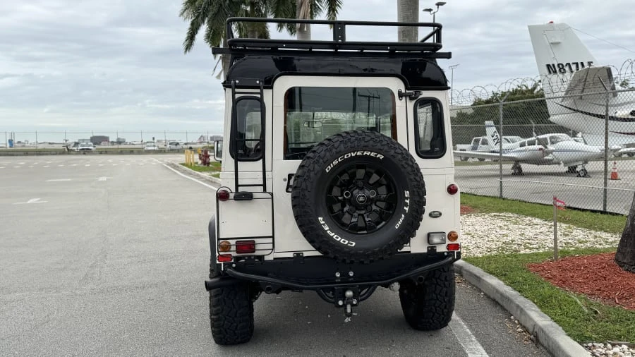 1997 Land Rover Defender 90 - Image 5 of 31
