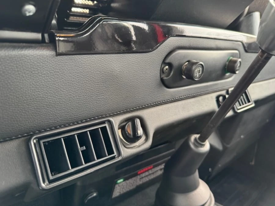 1997 Land Rover Defender 90 - Image 28 of 31
