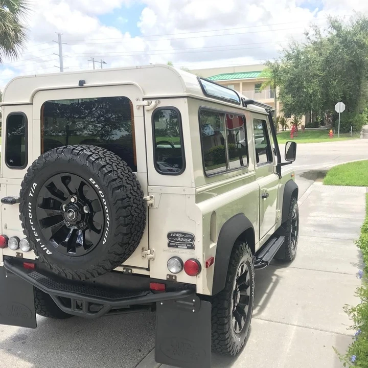 1997 Land Rover Defender 90 - Image 2 of 21