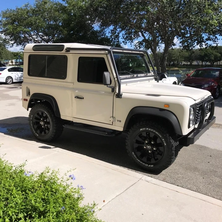 1997 Land Rover Defender 90 - Image 17 of 21