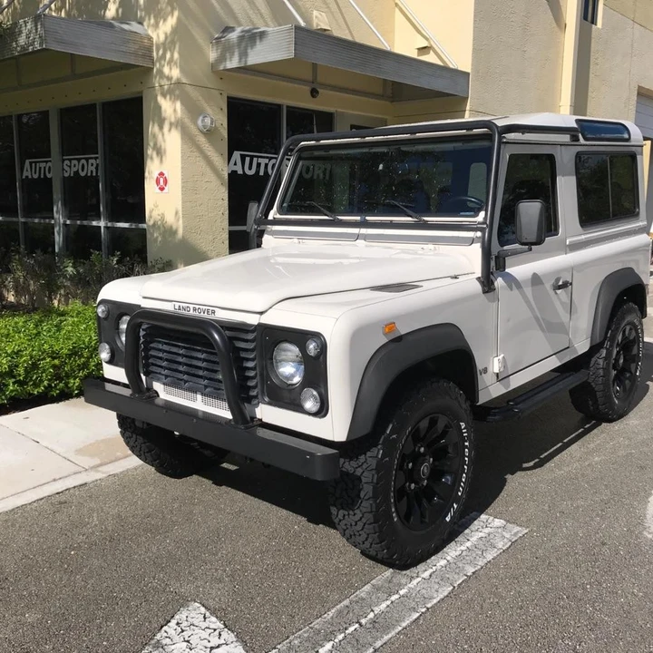 1997 Land Rover Defender 90 - Image 8 of 21