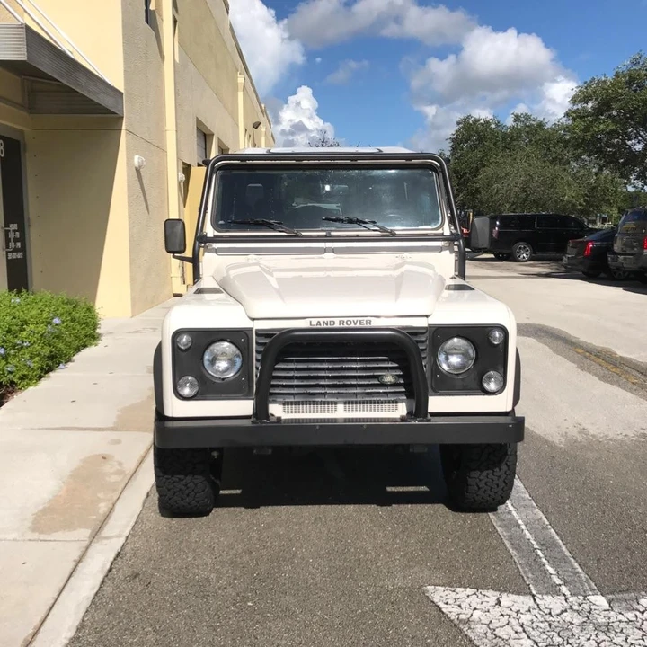 1997 Land Rover Defender 90 - Image 4 of 21