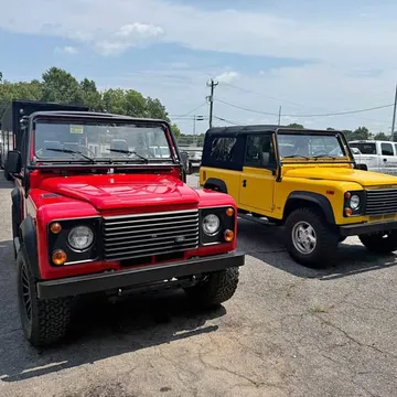1997 Land Rover Defender 90 V8 Sport Utility 2D