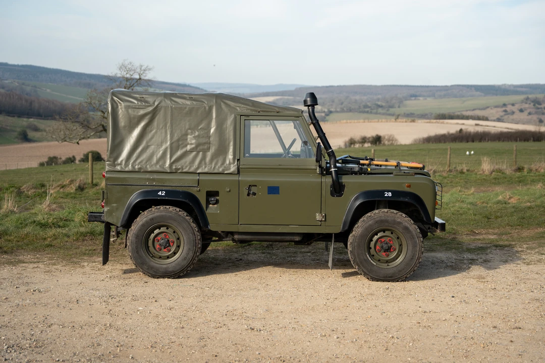 1997 Land Rover Defender 90 - Image 12 of 31