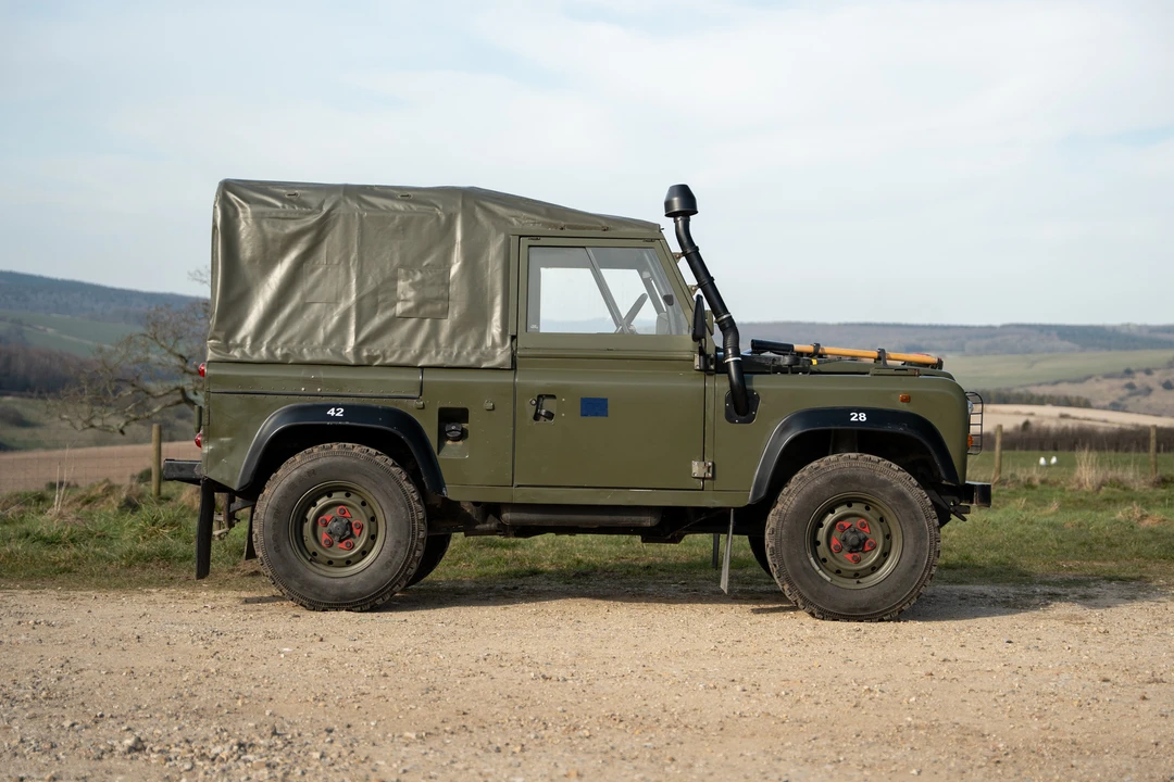 1997 Land Rover Defender 90 - Image 4 of 31