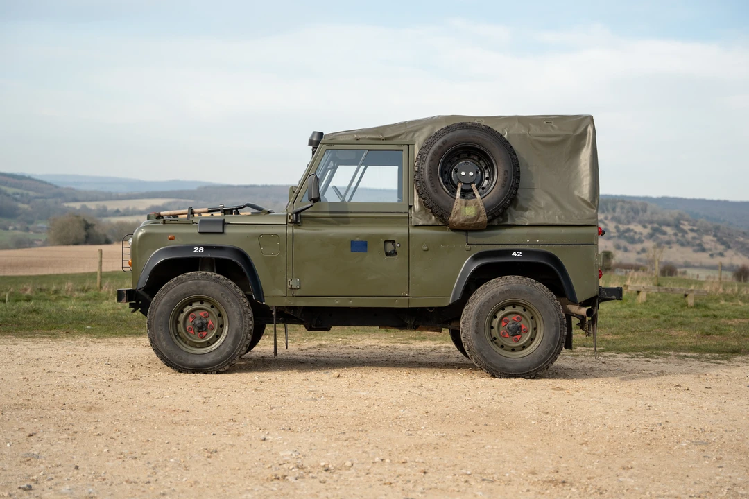 1997 Land Rover Defender 90 - Image 15 of 31
