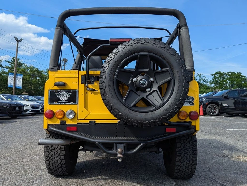 1997 Land Rover Defender - Image 9 of 31