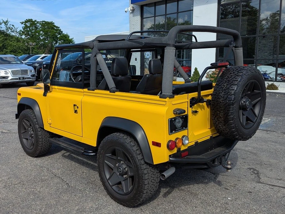 1997 Land Rover Defender - Image 10 of 31