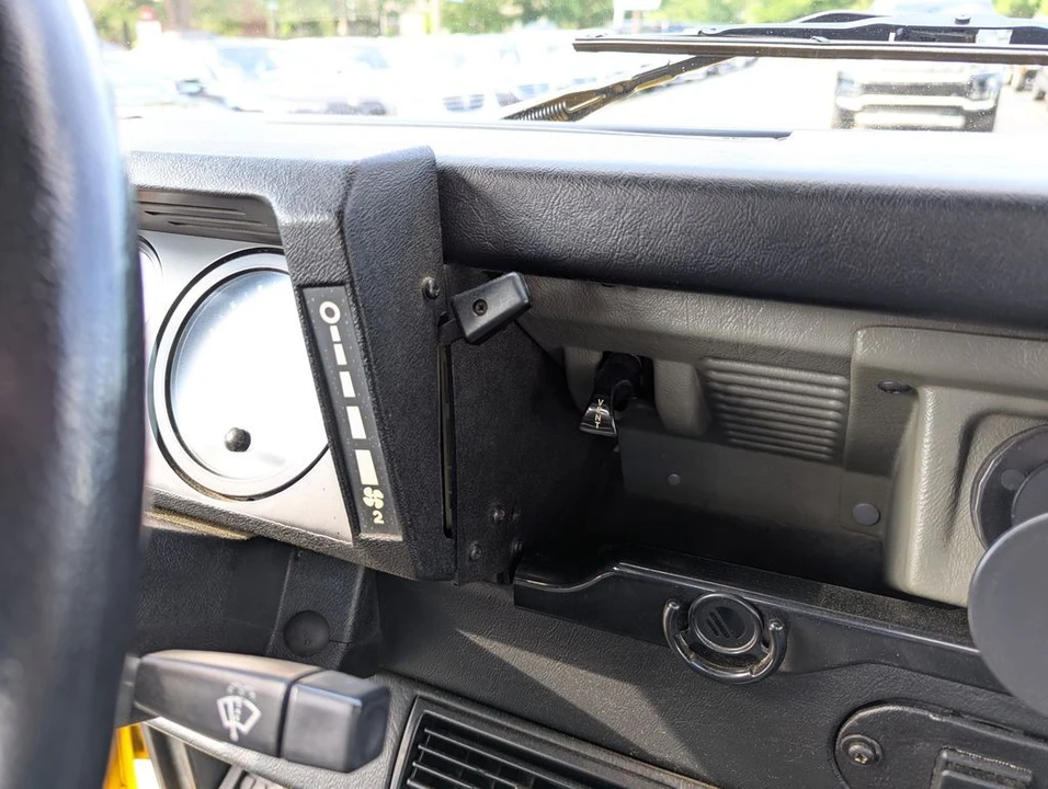 1997 Land Rover Defender - Image 19 of 31