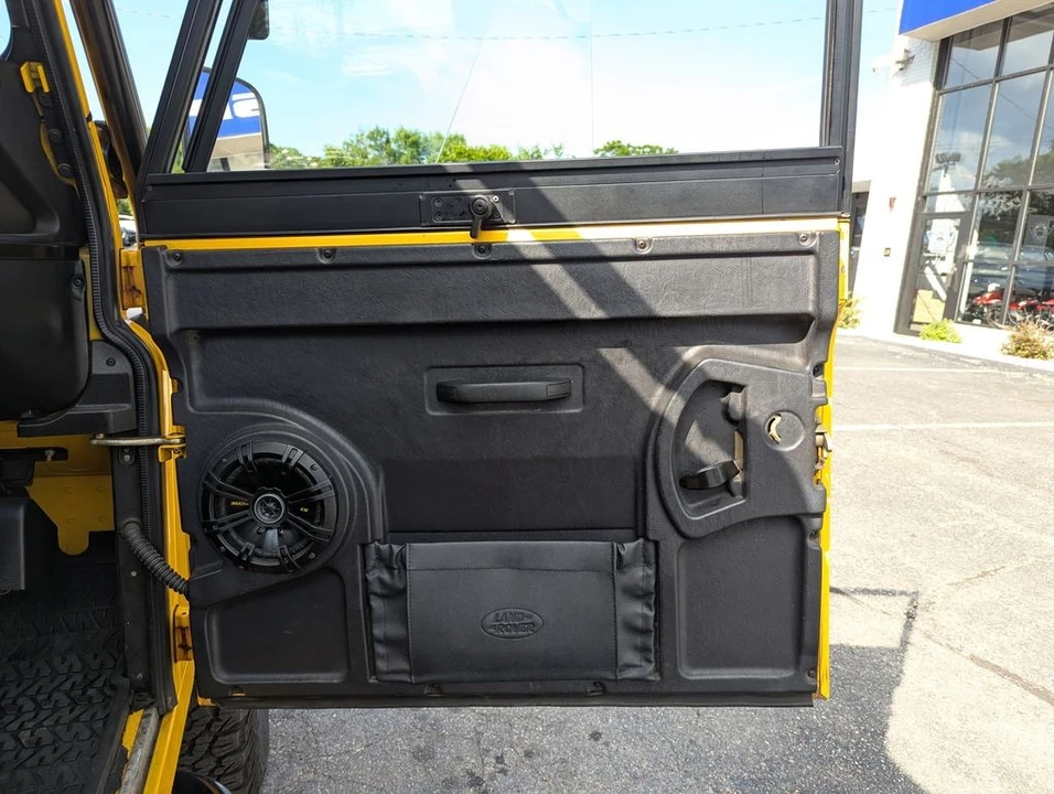 1997 Land Rover Defender - Image 24 of 31