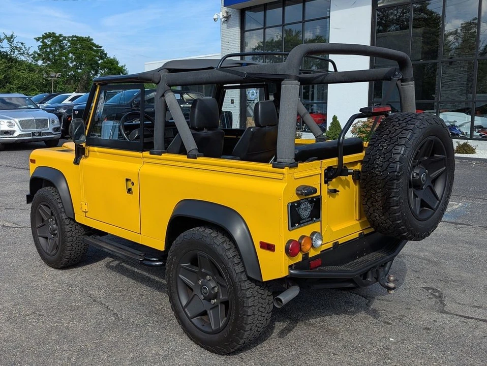 1997 Land Rover Defender - Image 10 of 31