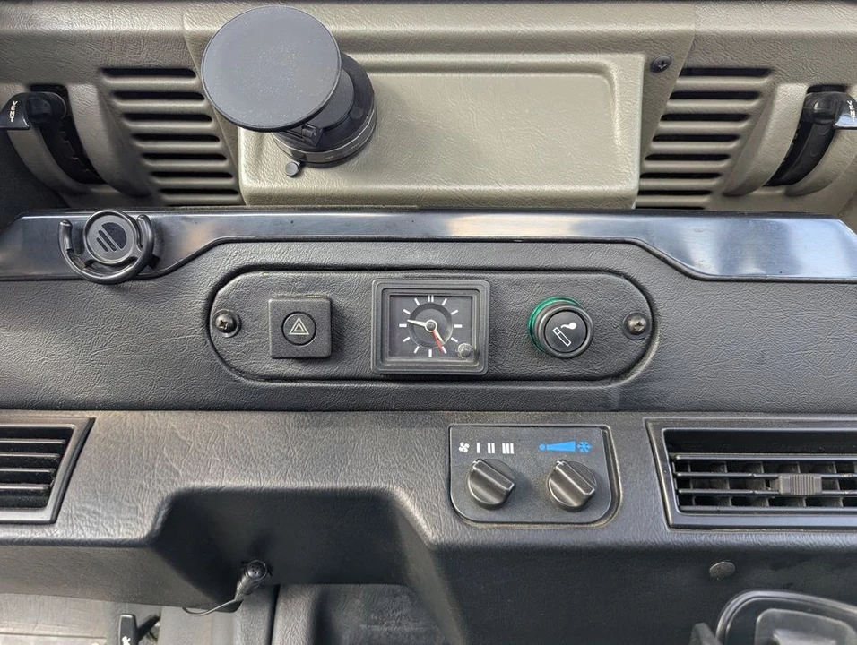 1997 Land Rover Defender - Image 20 of 31
