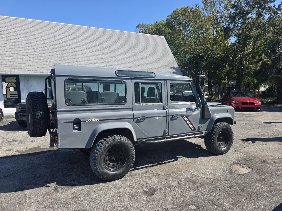 1997 Land Rover Defender - Image 7 of 17