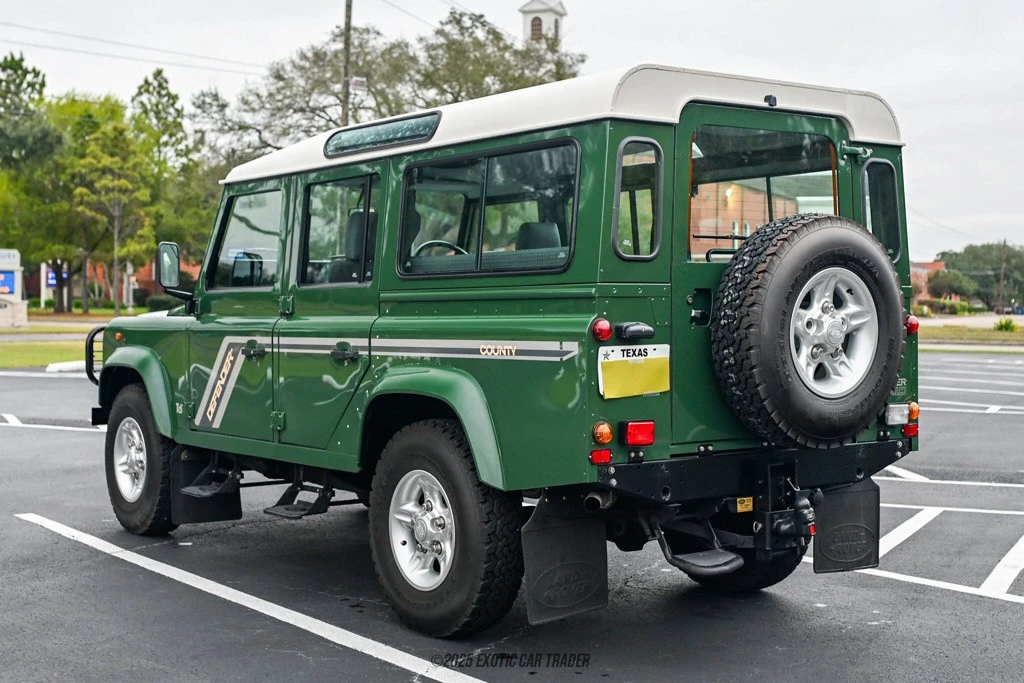 1997 Land Rover Defender - Image 6 of 12