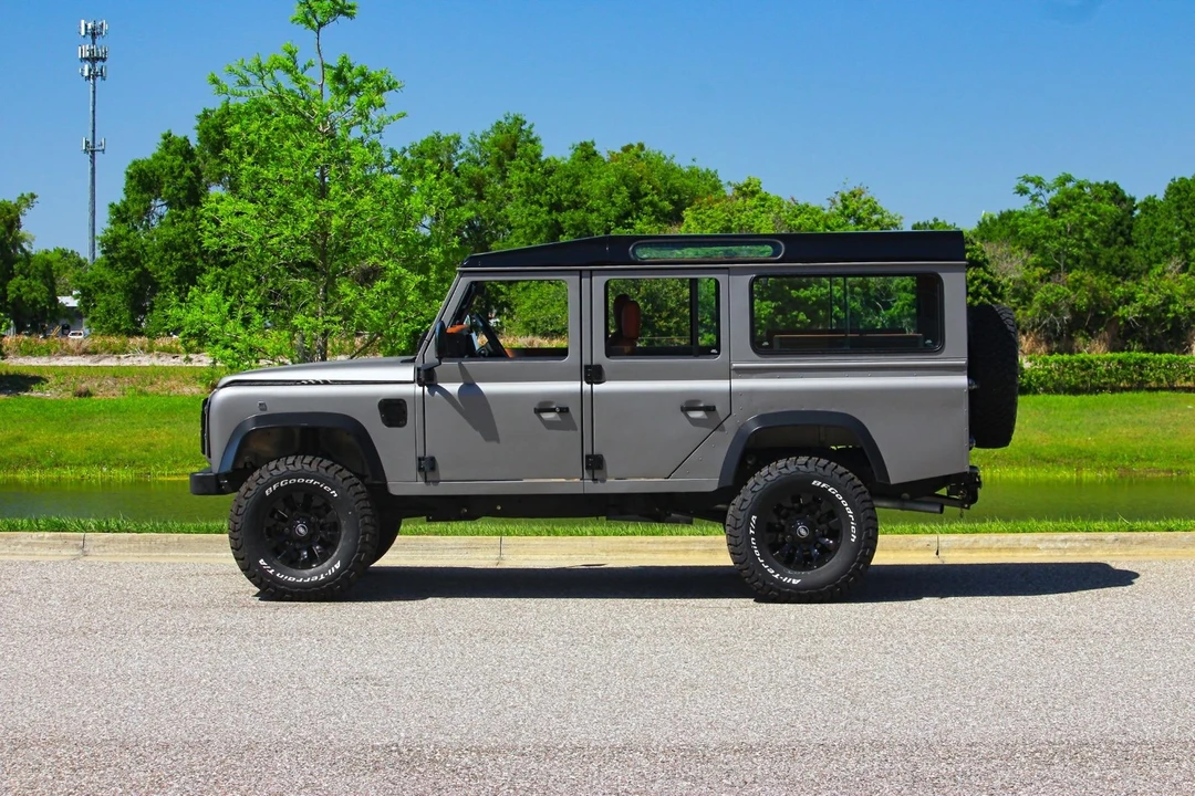 1997 Land Rover Defender - Image 2 of 31