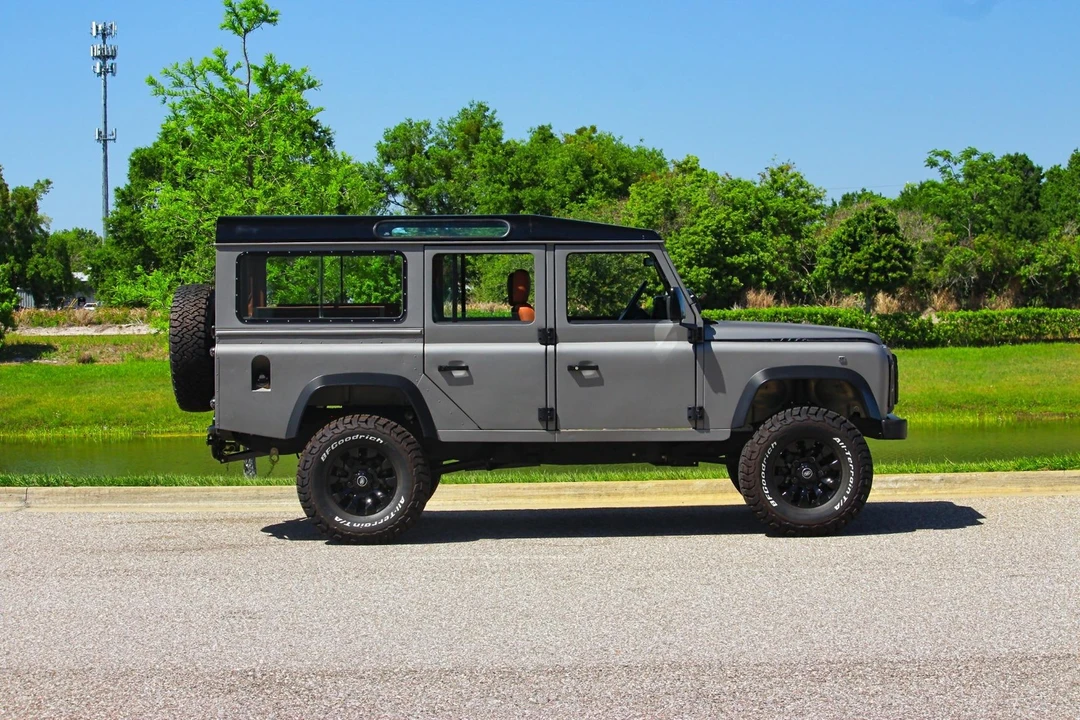 1997 Land Rover Defender - Image 7 of 31