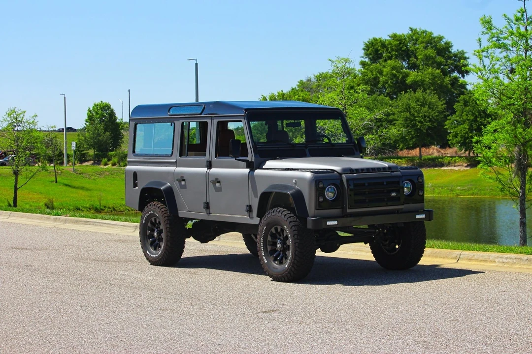 1997 Land Rover Defender - Image 9 of 31