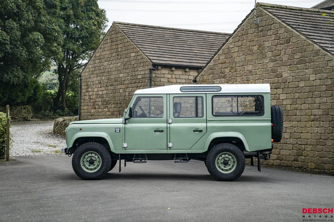1997 Land Rover Defender - Image 8 of 31