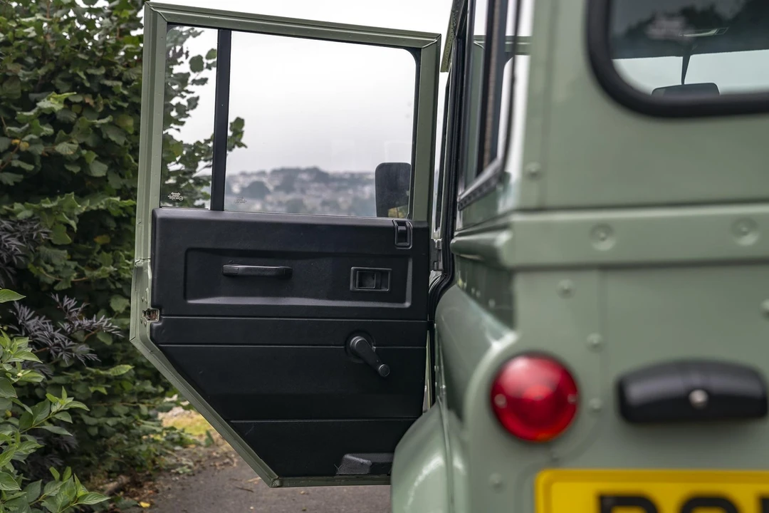 1997 Land Rover Defender - Image 23 of 31