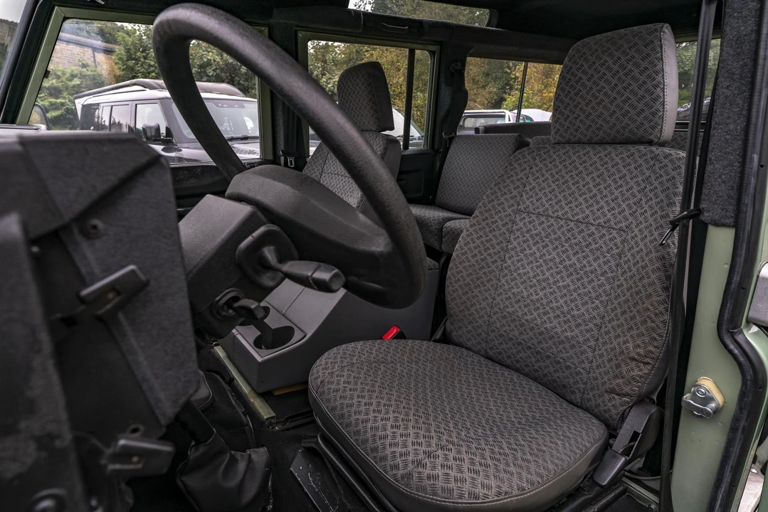 1997 Land Rover Defender - Image 18 of 31