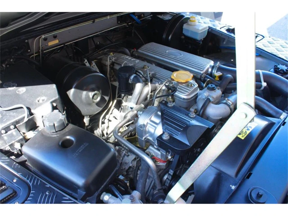 1997 Land Rover Defender - Image 11 of 12