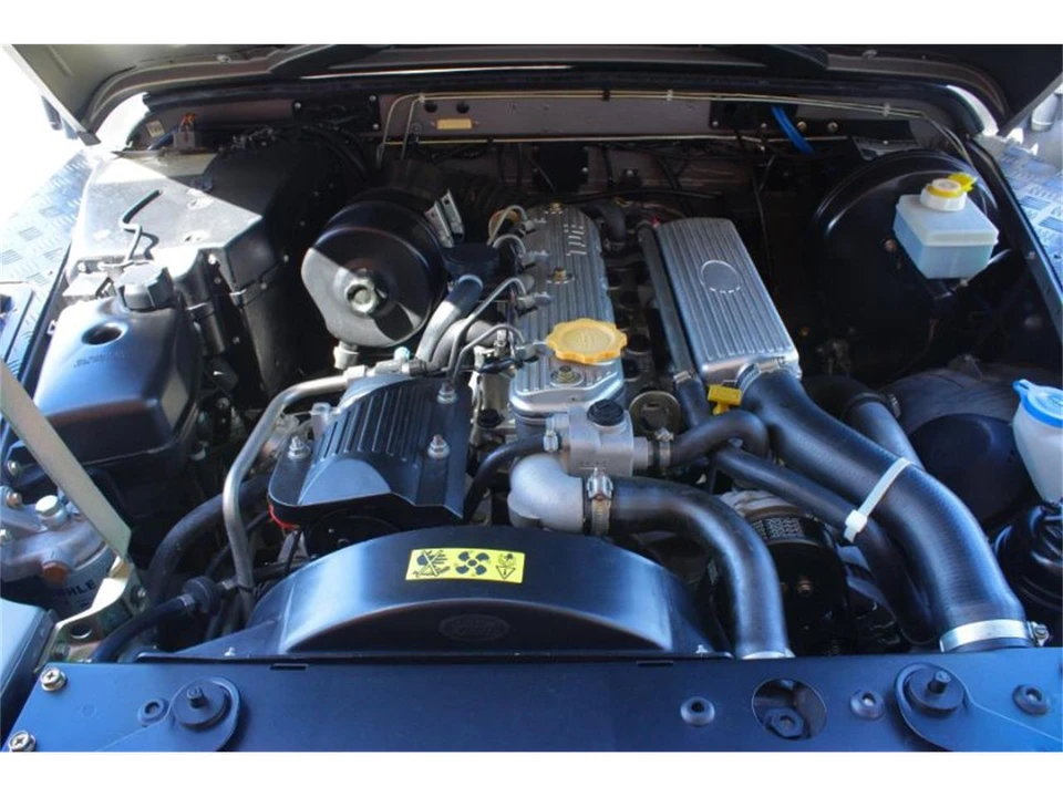 1997 Land Rover Defender - Image 10 of 12