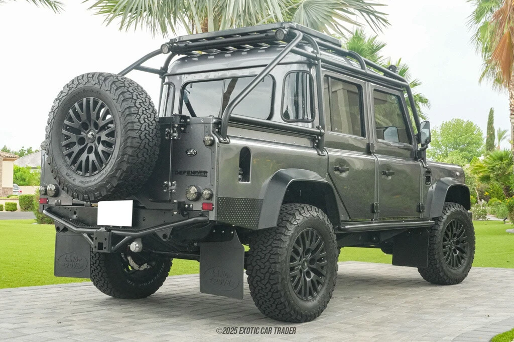 1997 Land Rover Defender - Image 8 of 12