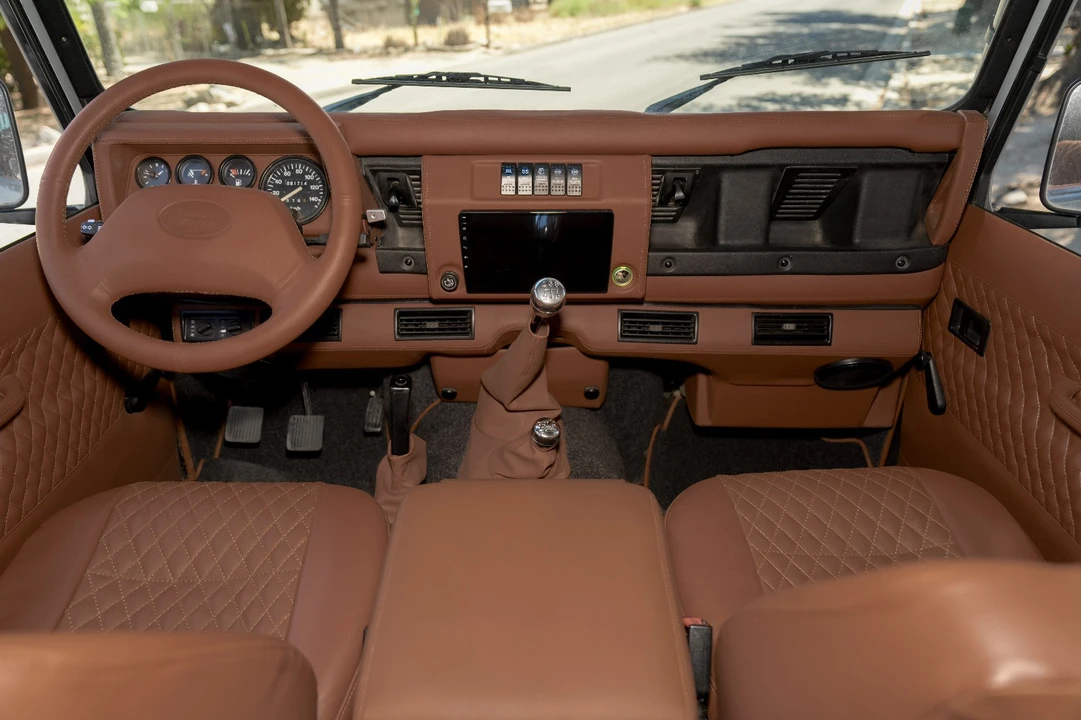 1997 Land Rover Defender 110 - Image 29 of 31
